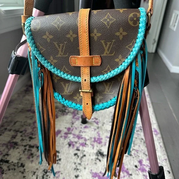 PRICE DROP 
Louis Vuitton Vintage Boho fringe bag - Picture 16 of 17